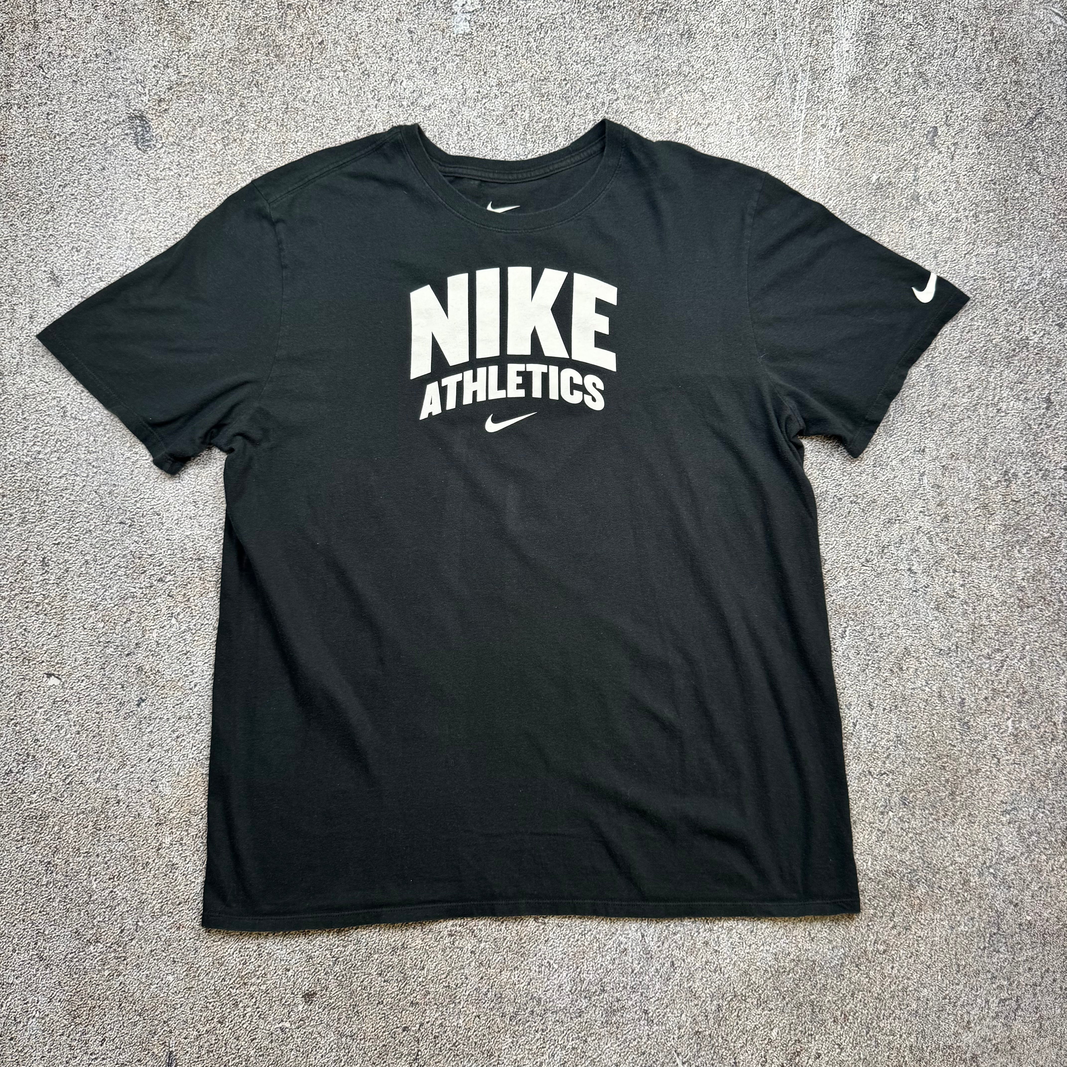 NIKE